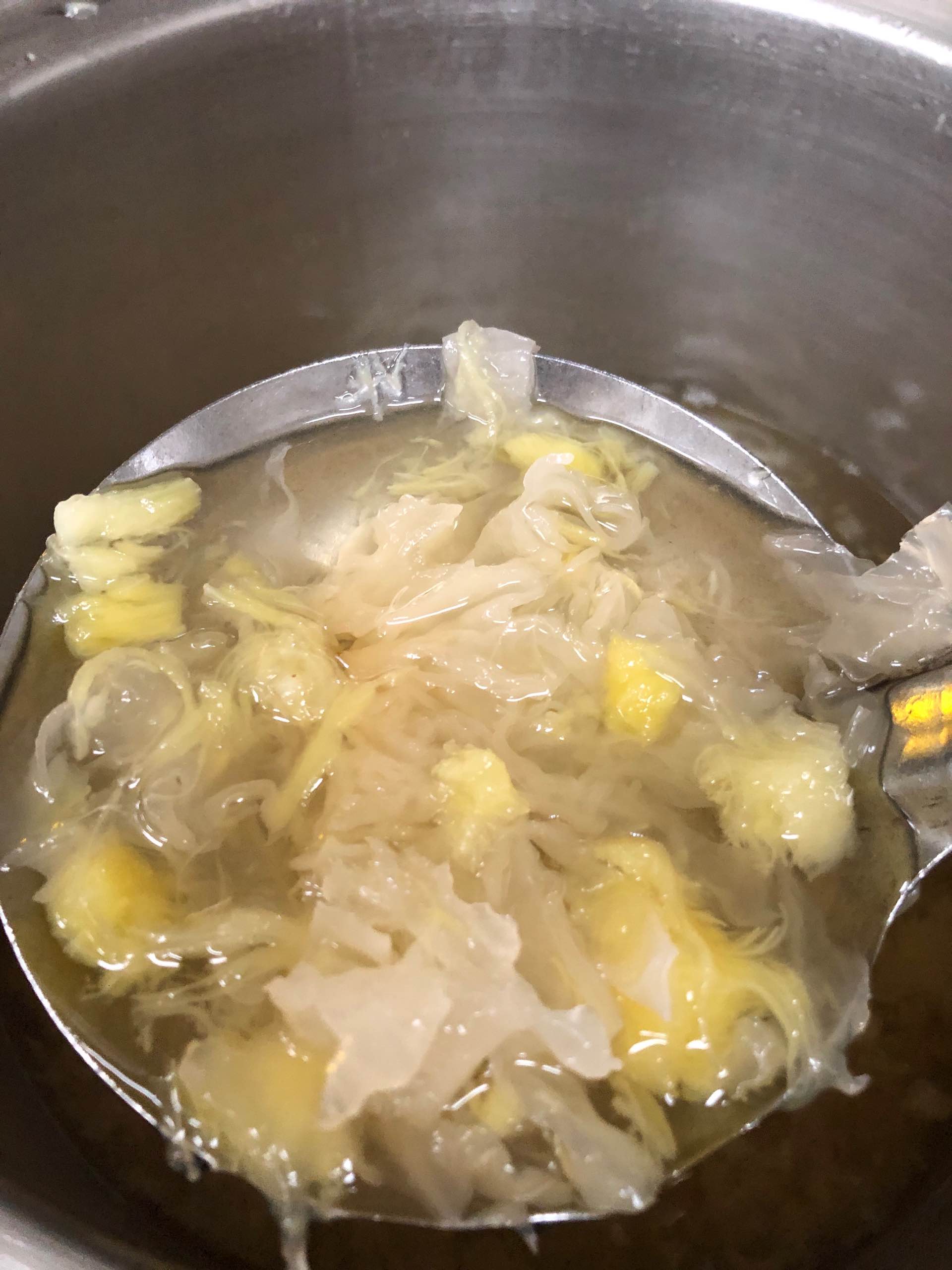 鳳梨銀耳湯